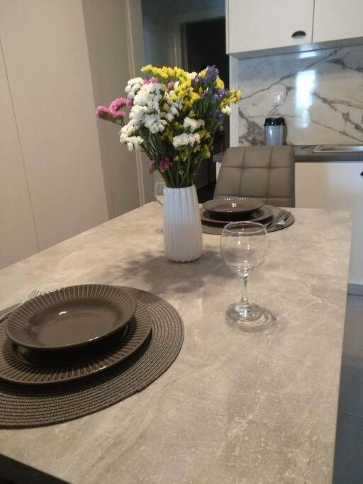 D & A House 150m From Chalandri Metro Station Athens