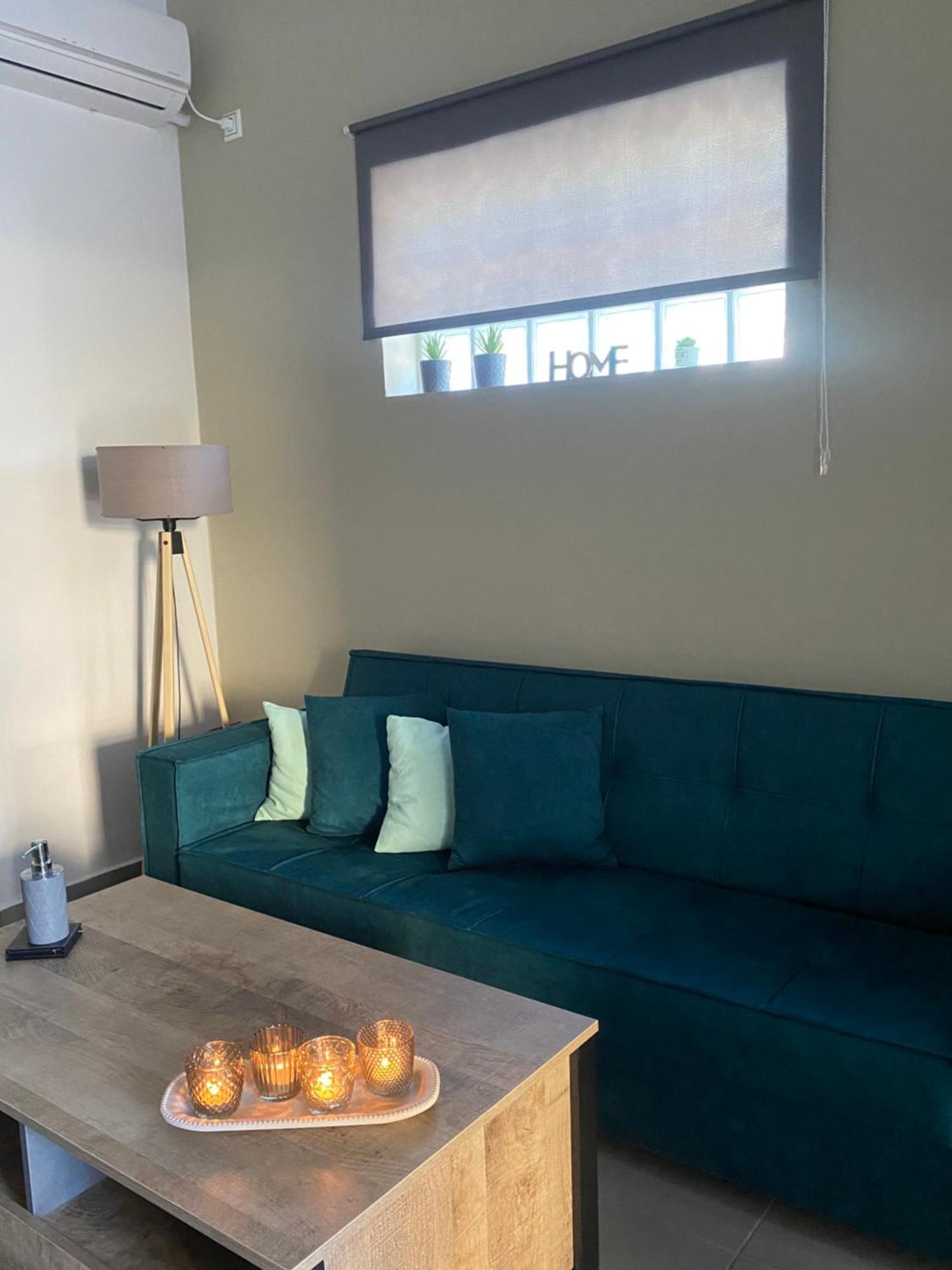 D & A House 150m From Chalandri Metro Station *